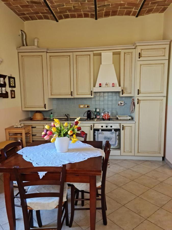 Appartamento Lago Trasimeno - Torricella Pg Exterior foto