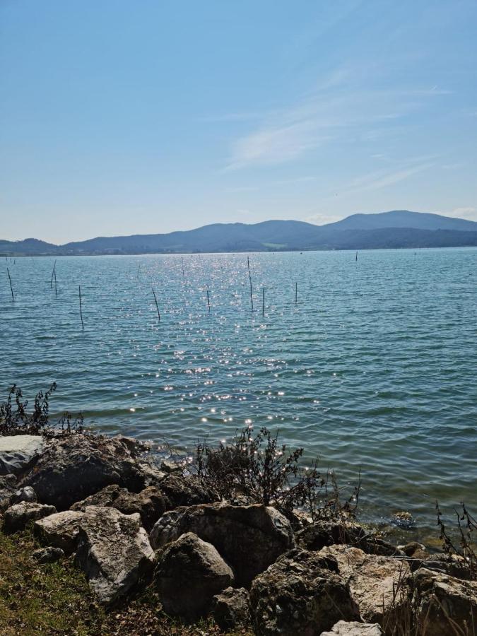 Appartamento Lago Trasimeno - Torricella Pg Exterior foto
