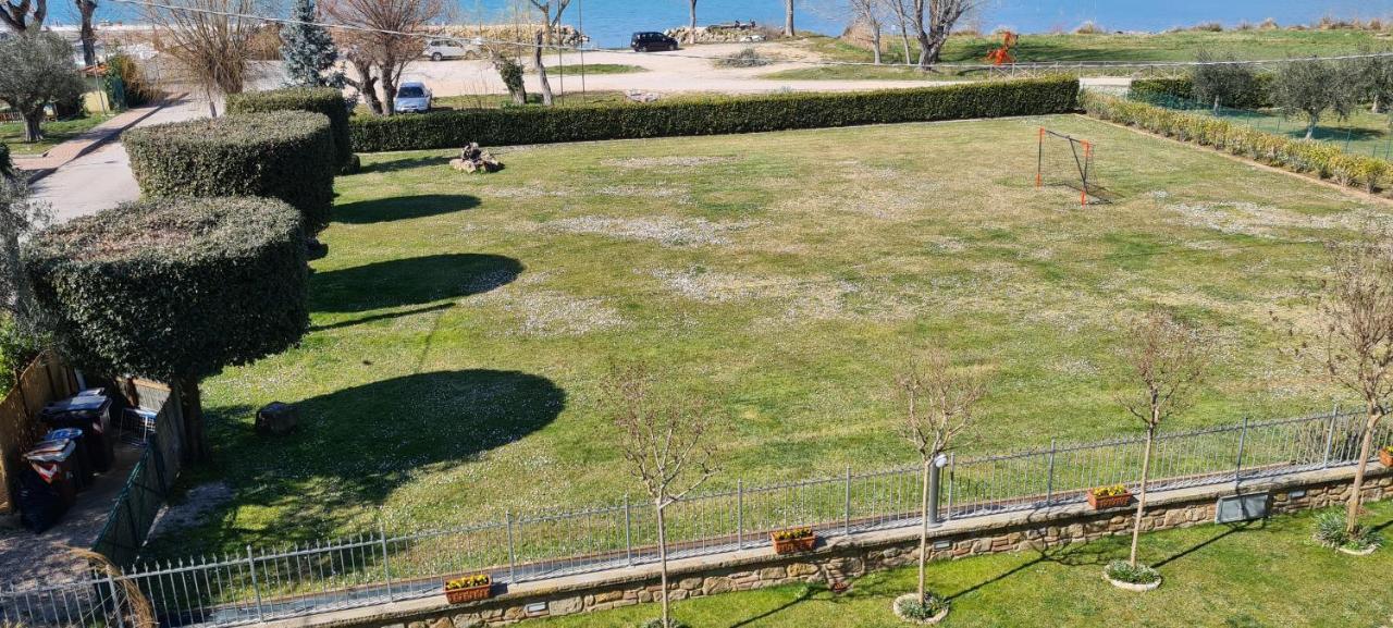 Appartamento Lago Trasimeno - Torricella Pg Exterior foto